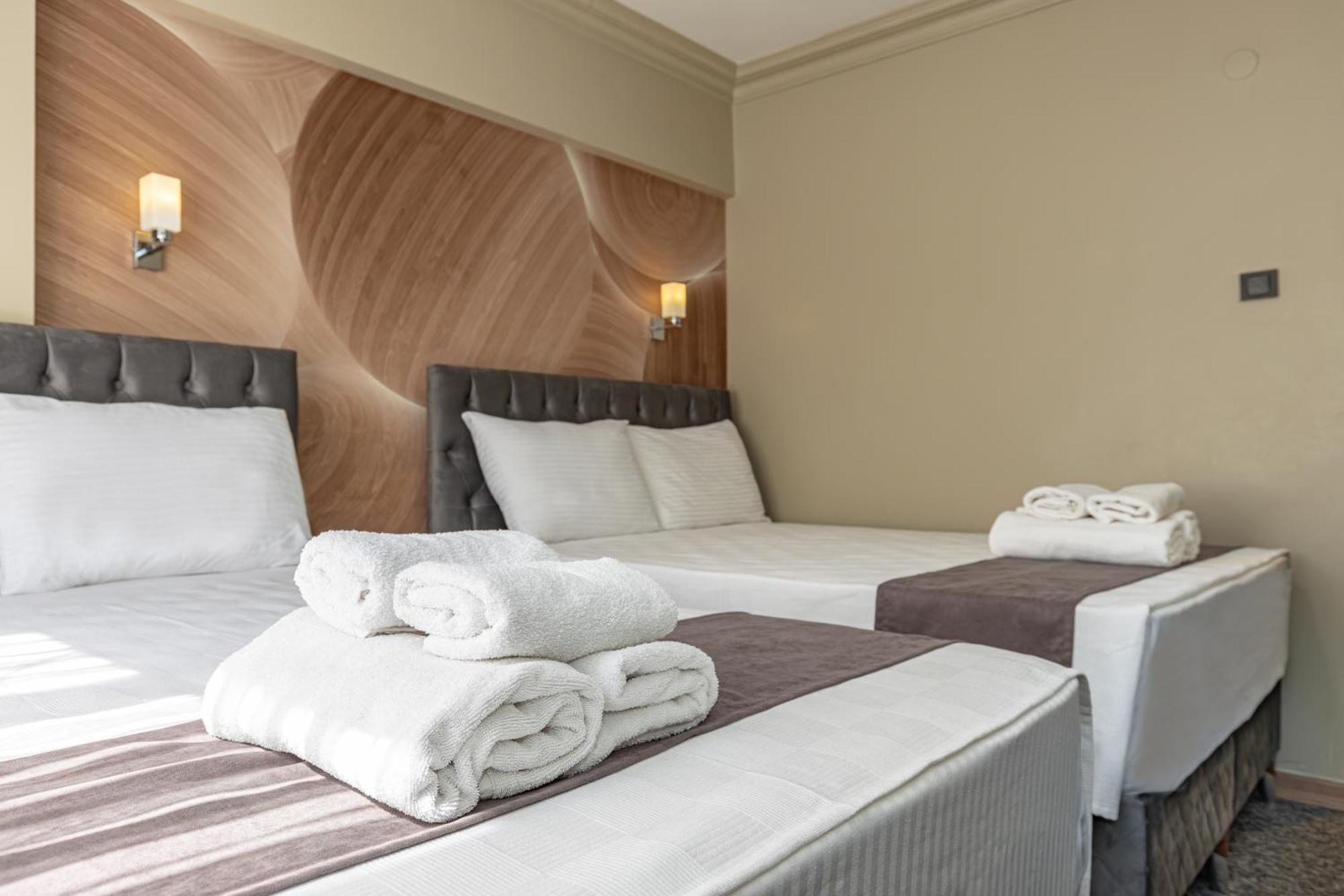Bursa Loyal City Hotel Екстериор снимка