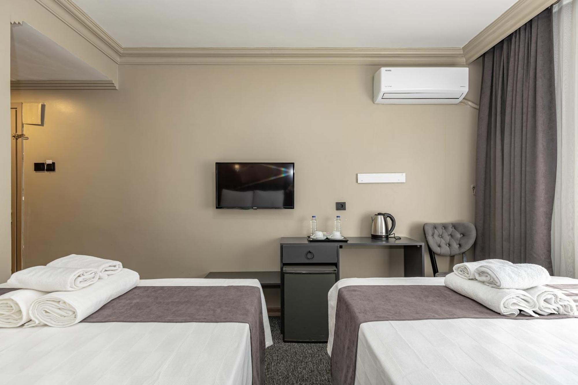 Bursa Loyal City Hotel Екстериор снимка