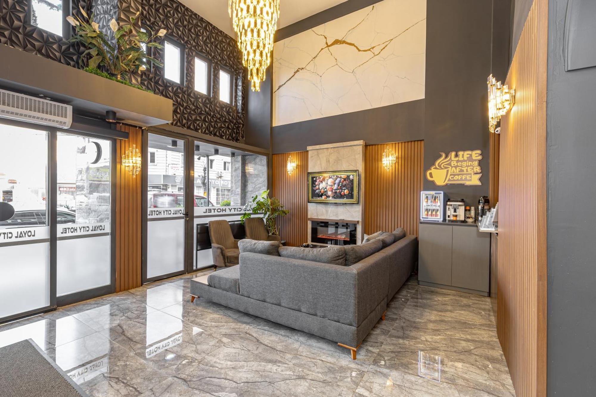 Bursa Loyal City Hotel Екстериор снимка