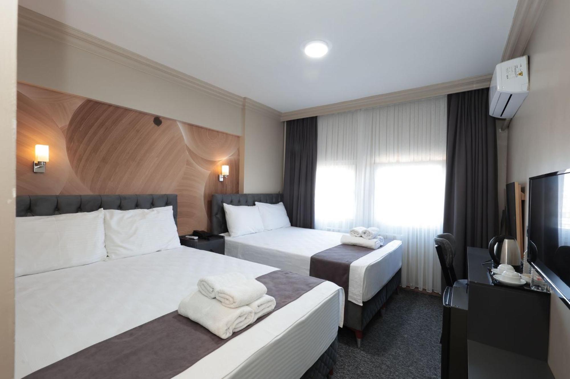 Bursa Loyal City Hotel Екстериор снимка