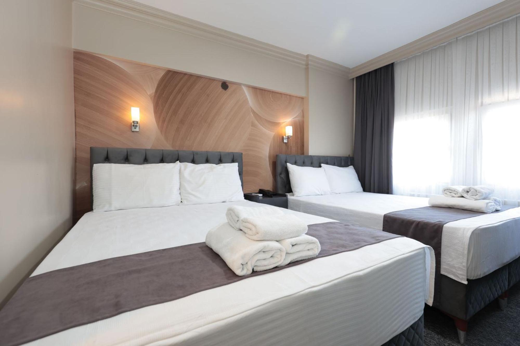 Bursa Loyal City Hotel Екстериор снимка