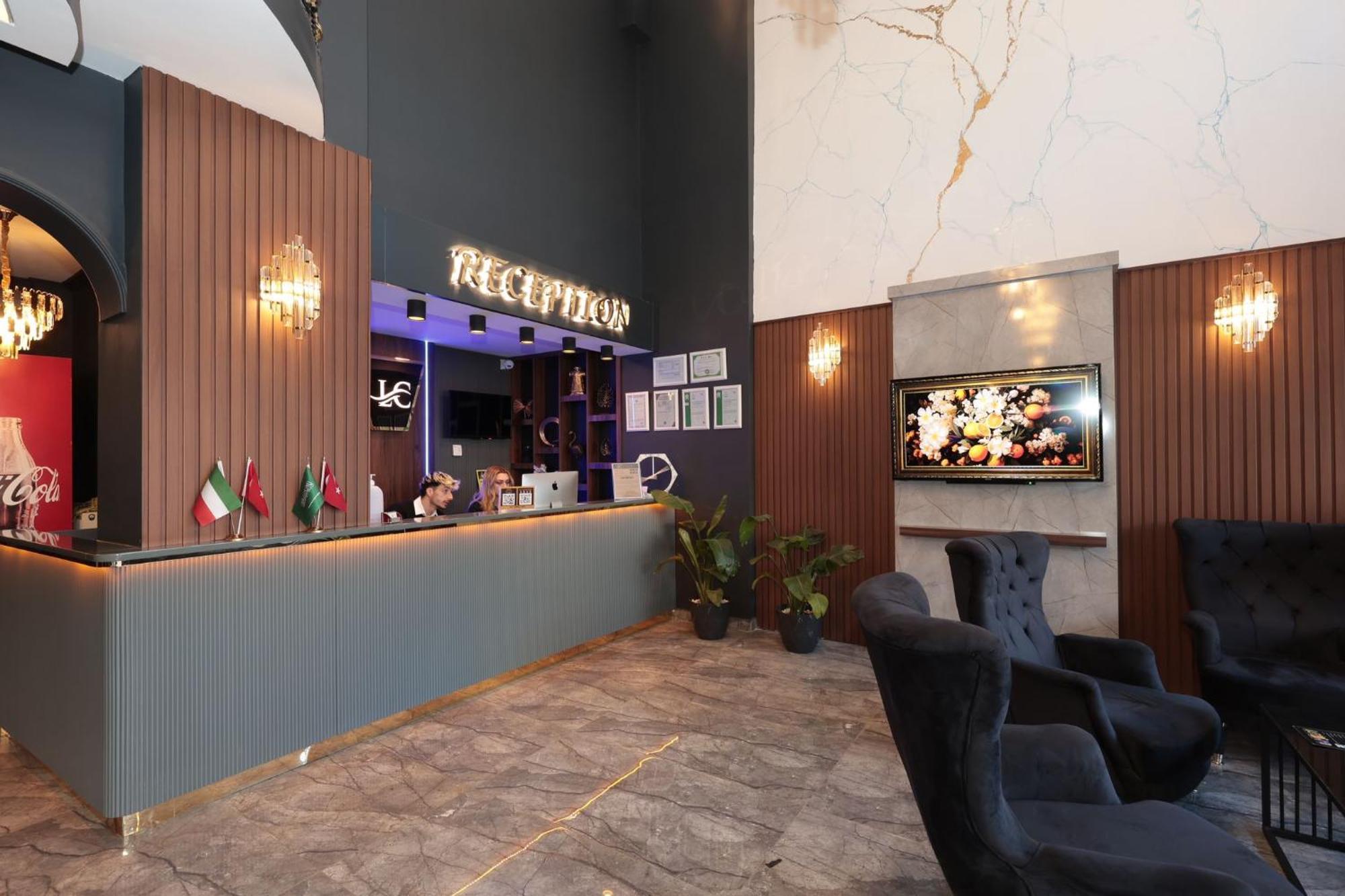 Bursa Loyal City Hotel Екстериор снимка